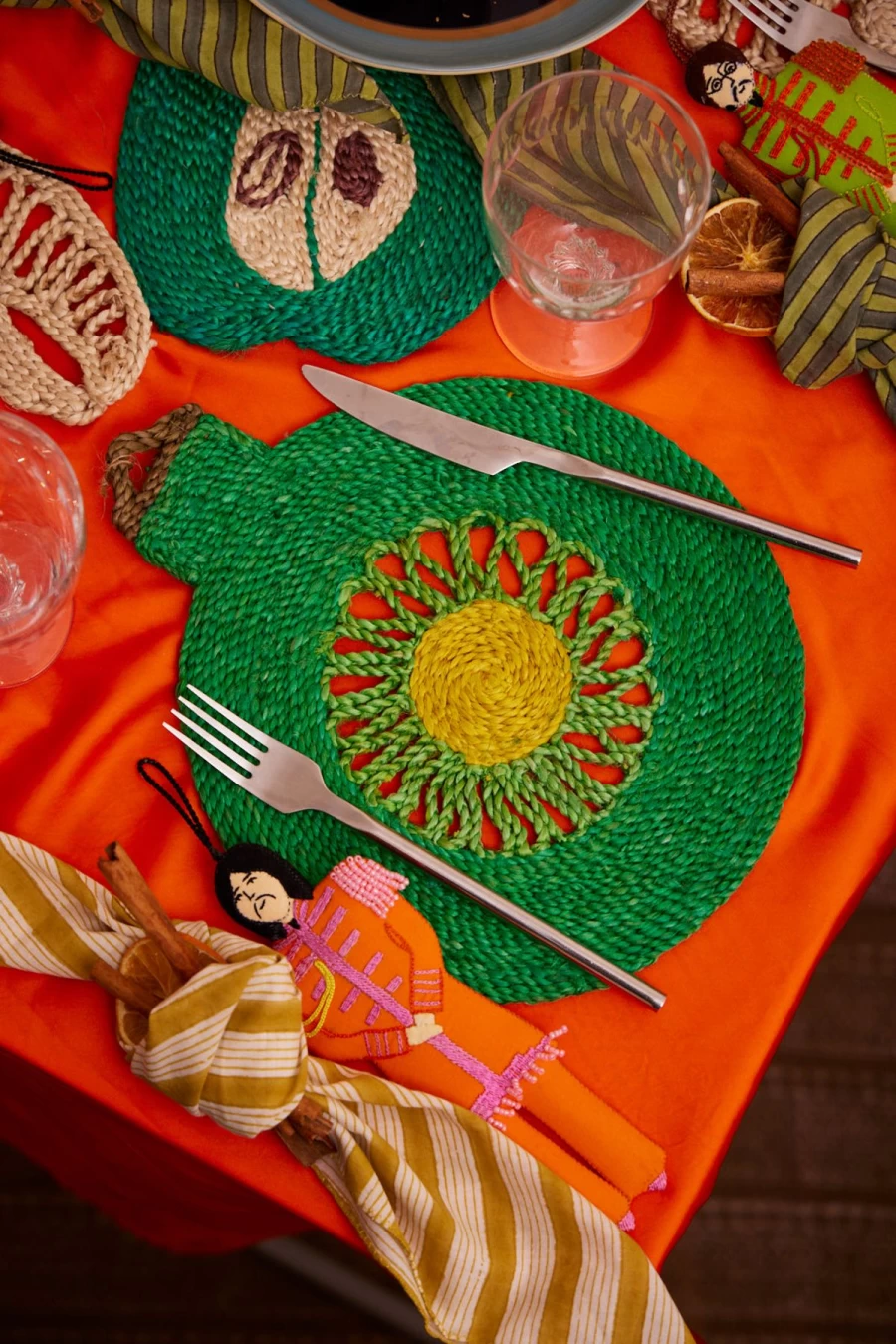 The Jacksons Green Star Bauble Christmas Table Placemat for Holiday Decor